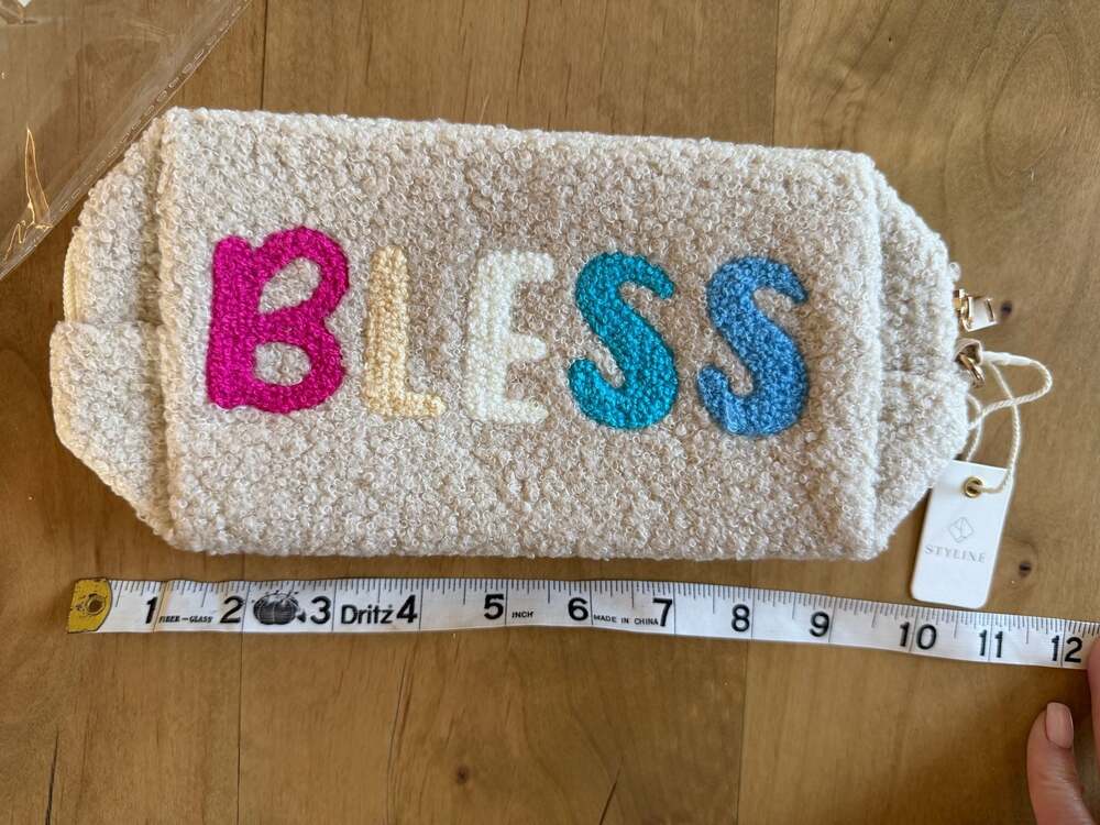 STYLINE Beige Faux Fur Bless Pouch With Wristlet